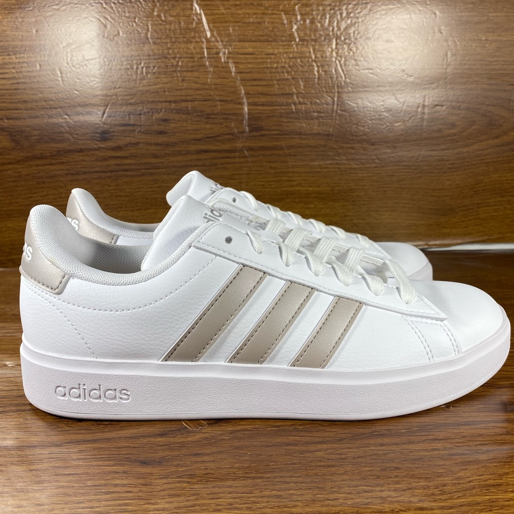 Adidas Grand Court women’s shoe size 8.5 - Picture 2 of 9